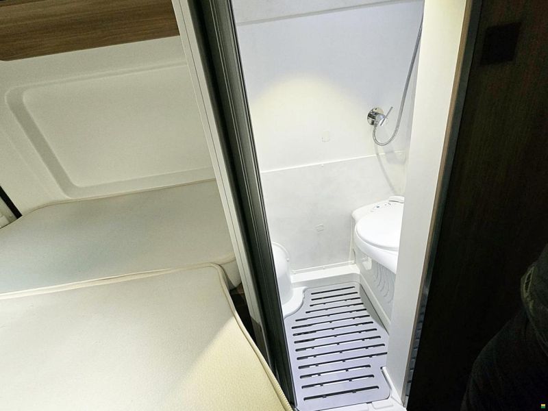 Pilote V540 G 2.2 AUTOMAT MJ 140