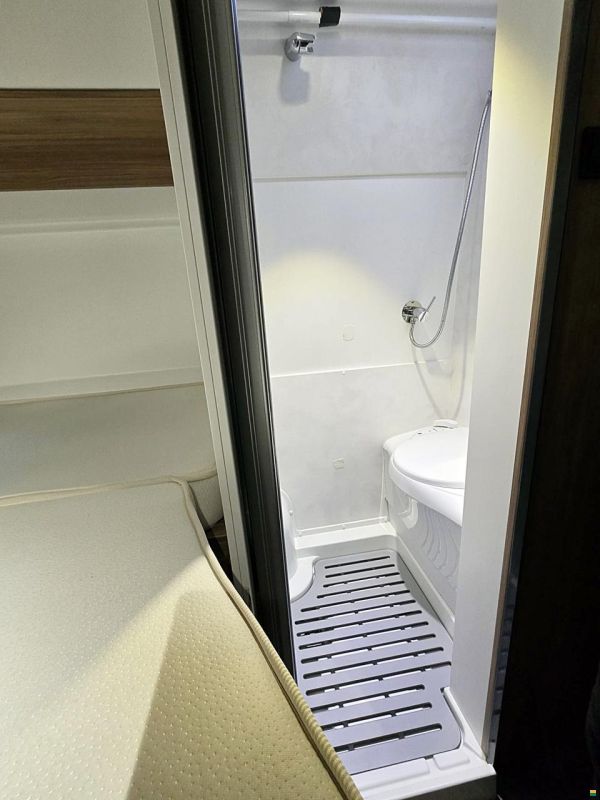 Pilote V540 G 2.2 AUTOMAT MJ 140