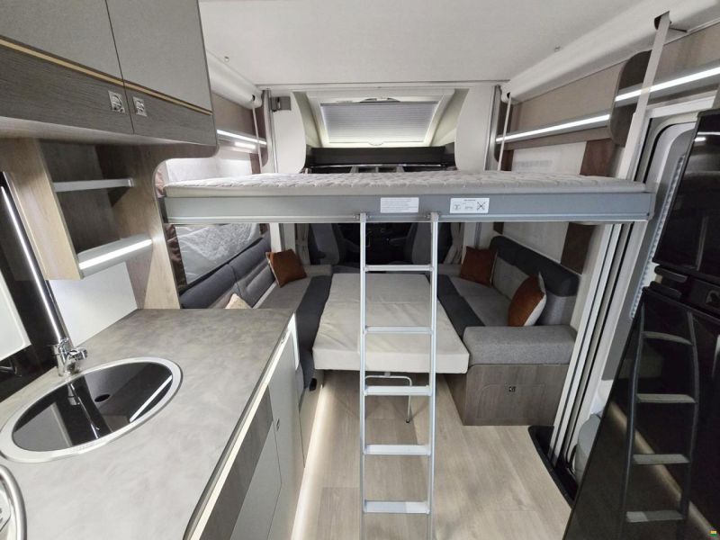 Challenger 260 GRAPHITE EDITION 2.0 TDCI AUTOMAT