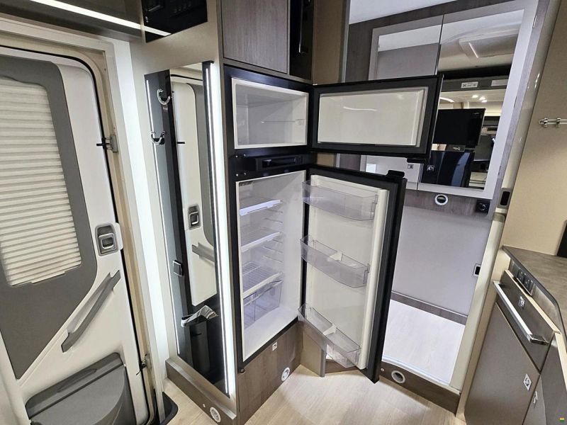 Challenger 260 GRAPHITE EDITION 2.0 TDCI AUTOMAT