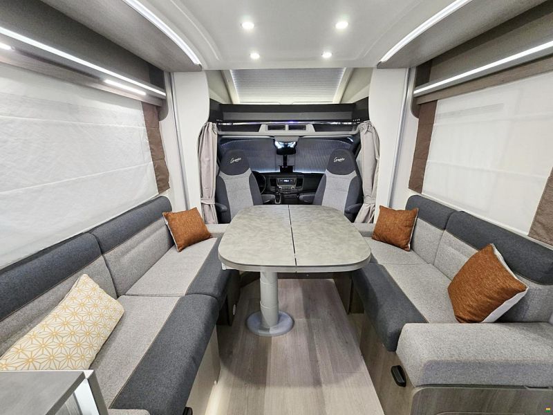 Challenger 260 GRAPHITE EDITION 2.0 TDCI AUTOMAT