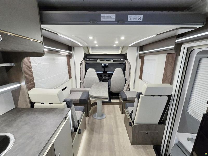 Challenger 260 GRAPHITE EDITION 2.0 TDCI AUTOMAT