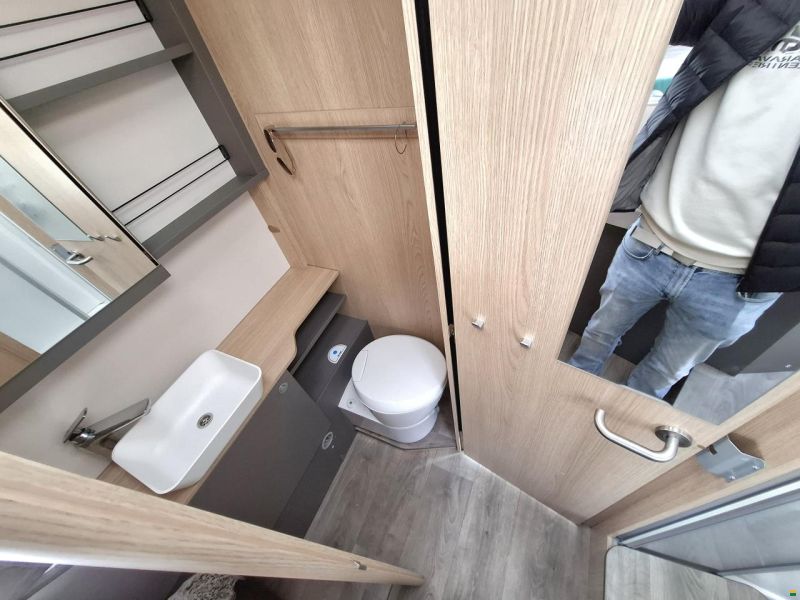 LMC Tourer H720 lift