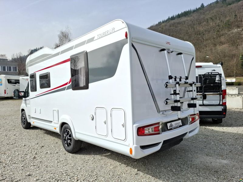 LMC Tourer H720 lift