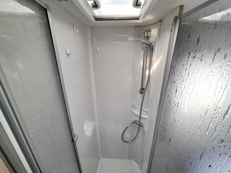 LMC Tourer H720 lift