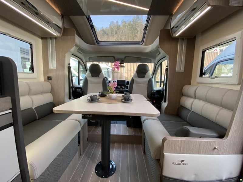 Roller Team Zefiro 287TL, Fiat 2.2MJ 180PS Automat