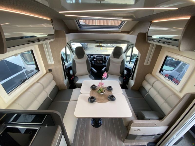 Roller Team Zefiro 287TL, Fiat 2.2MJ 180PS Automat