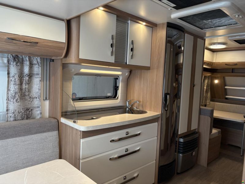 Hobby De Luxe 515 UHK