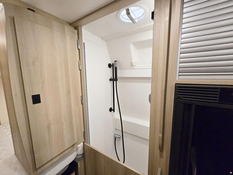 Dreamer D55+ SELECT 2.2 9G-AUTOMAT MJ140