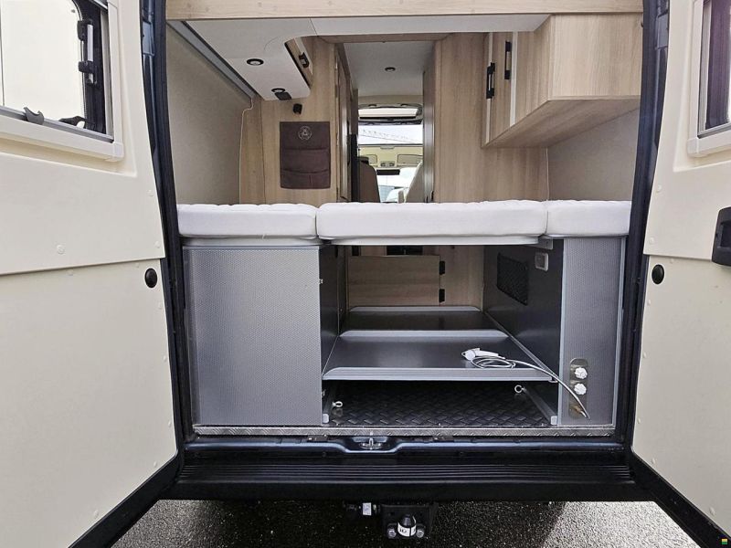 Dreamer D55+ SELECT 2.2 9G-AUTOMAT MJ140