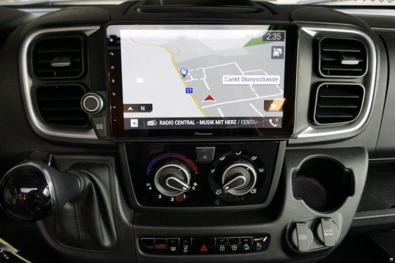 Knaus SKY TI 650 MEG