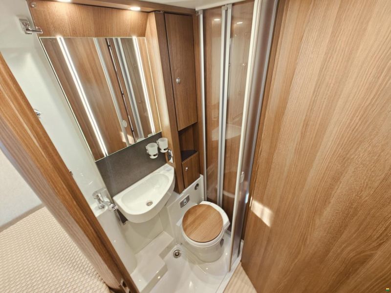 Carthago Compactline I 141 LE - Super Lightweight