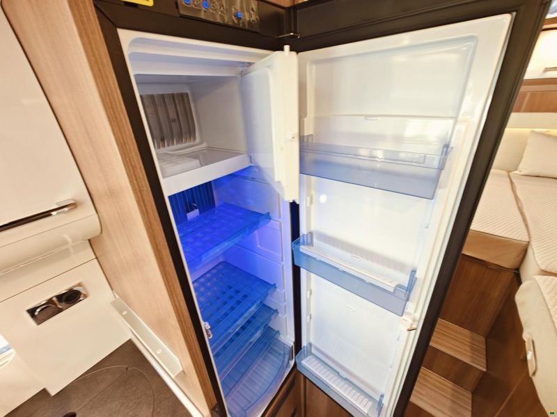 Carthago Compactline I 141 LE - Super Lightweight