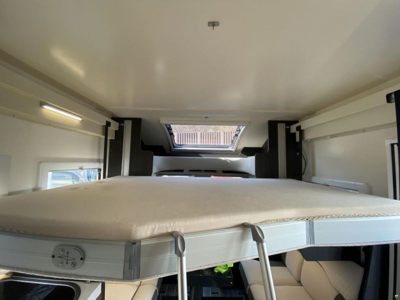 Roller Team Zefiro 267TL, Ford 2.0TDCi 170PS Automat