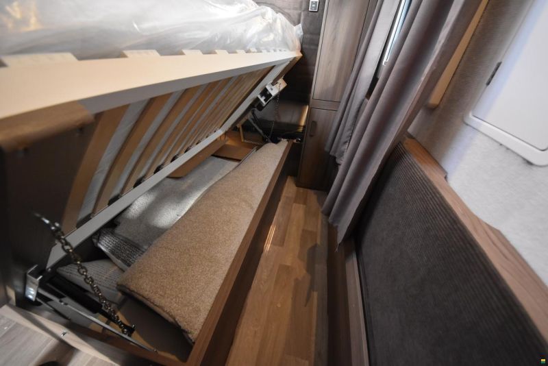 Kabe Imperial 780 DGLE KS