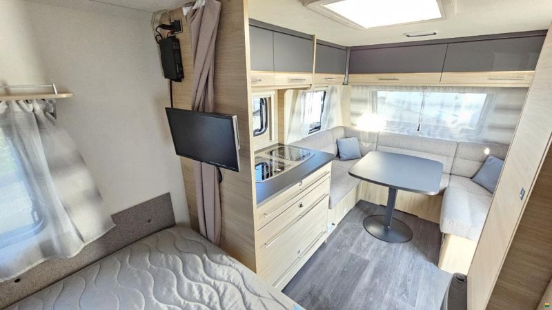 Caravelair Titanium 455