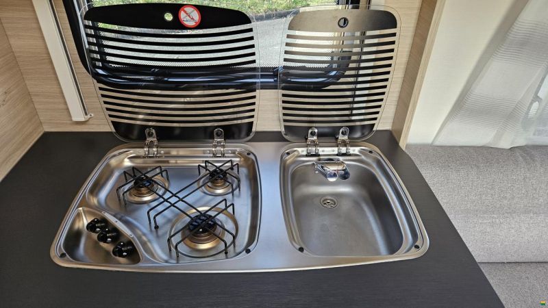 Caravelair Titanium 455