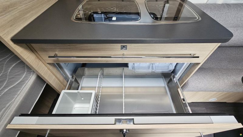 Caravelair Titanium 455