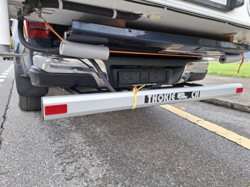 Isuzu mit Thokie Wohnkabine