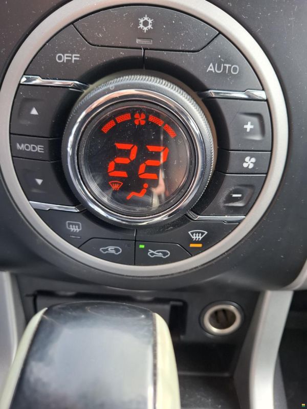 Isuzu mit Thokie Wohnkabine