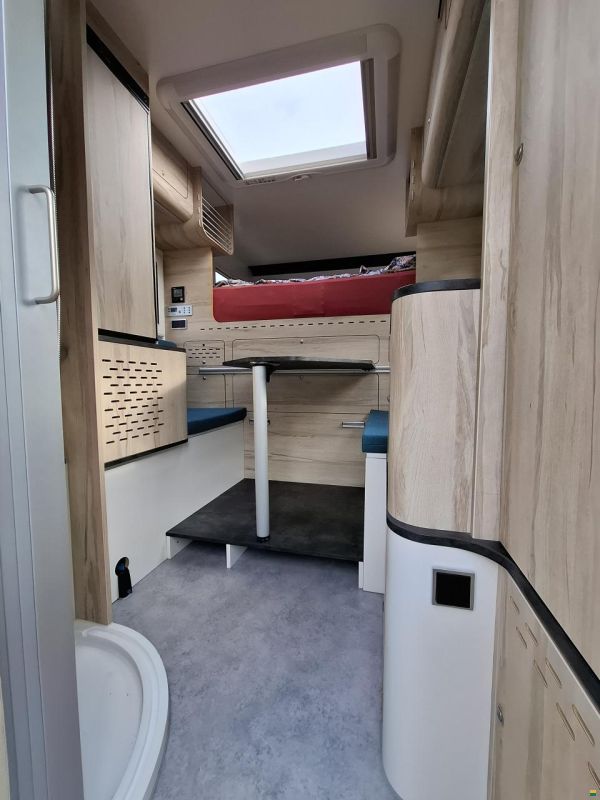 Isuzu mit Thokie Wohnkabine