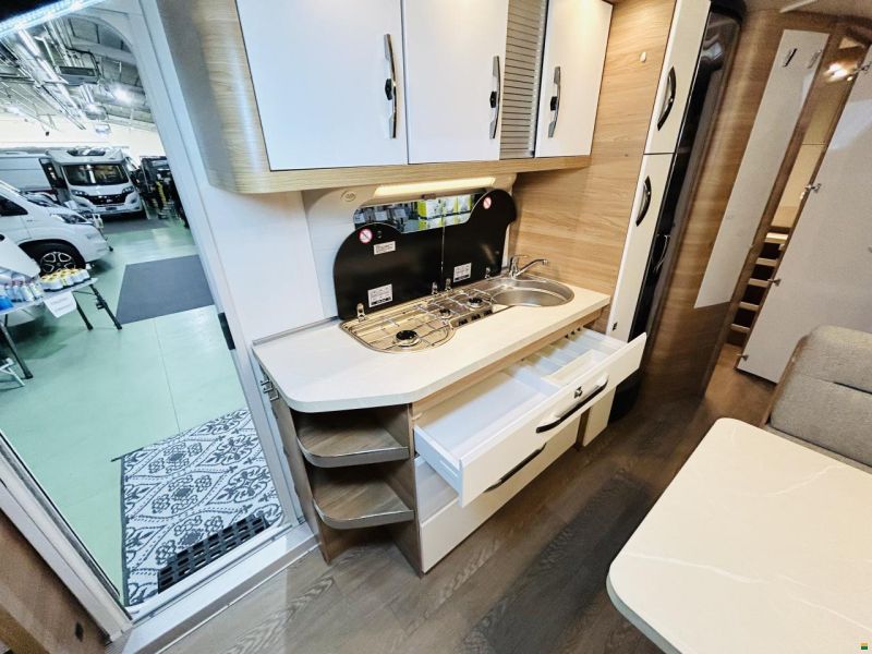 Hobby De Luxe 545 KMF