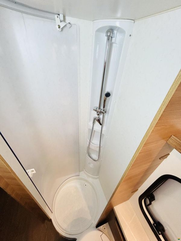 Hobby De Luxe 545 KMF