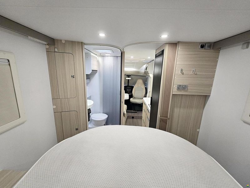 Adria COMPACT SC AXESS 2.2