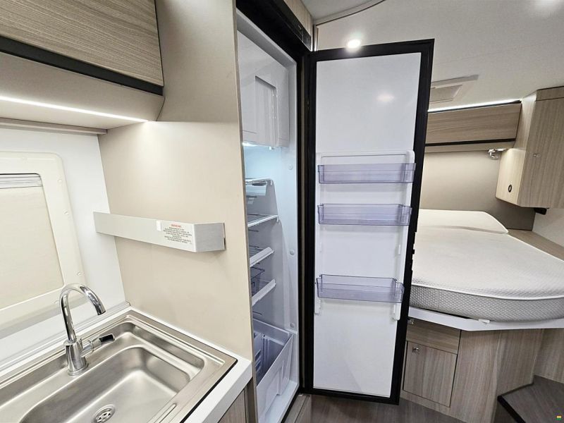 Adria COMPACT SC AXESS 2.2