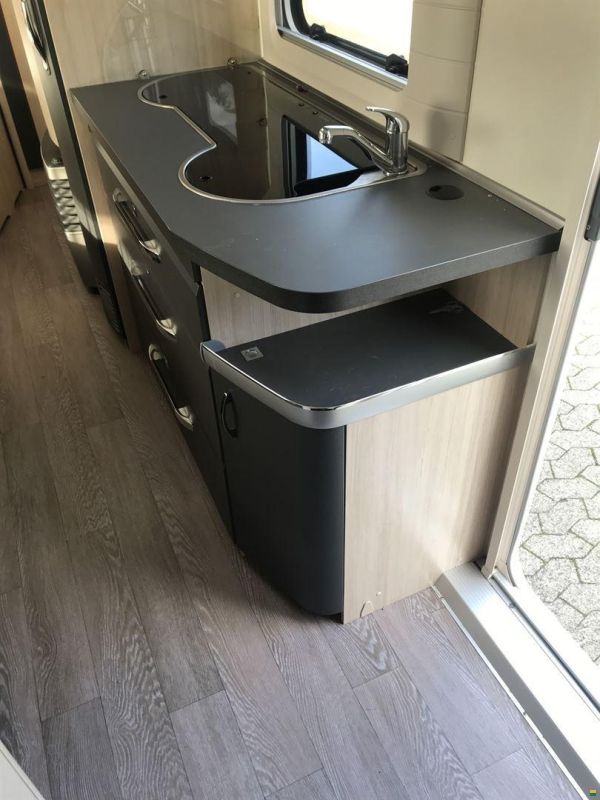 Hobby De Luxe Edition 650 KMFe