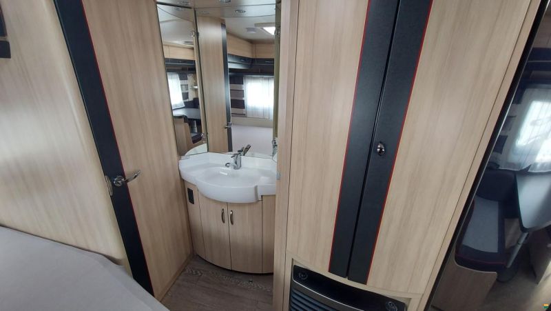 Hobby De Luxe Edition 650 KMFe