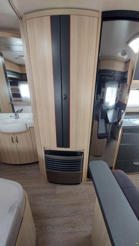 Hobby De Luxe Edition 650 KMFe