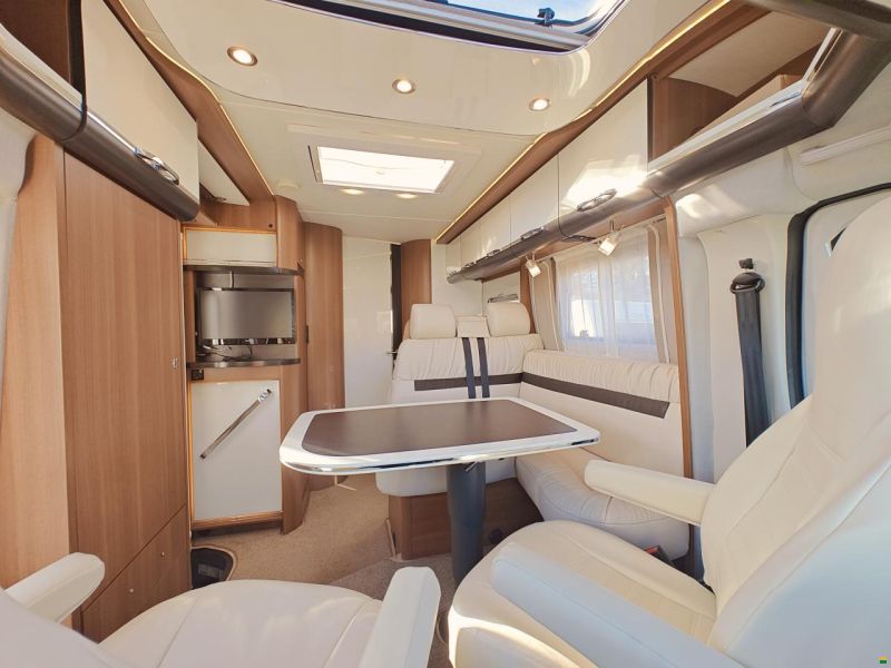 LMC Cruiser Premium T741 - Automat