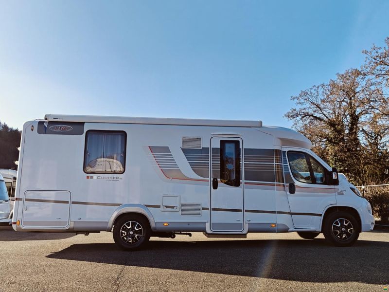 LMC Cruiser Premium T741 - Automat