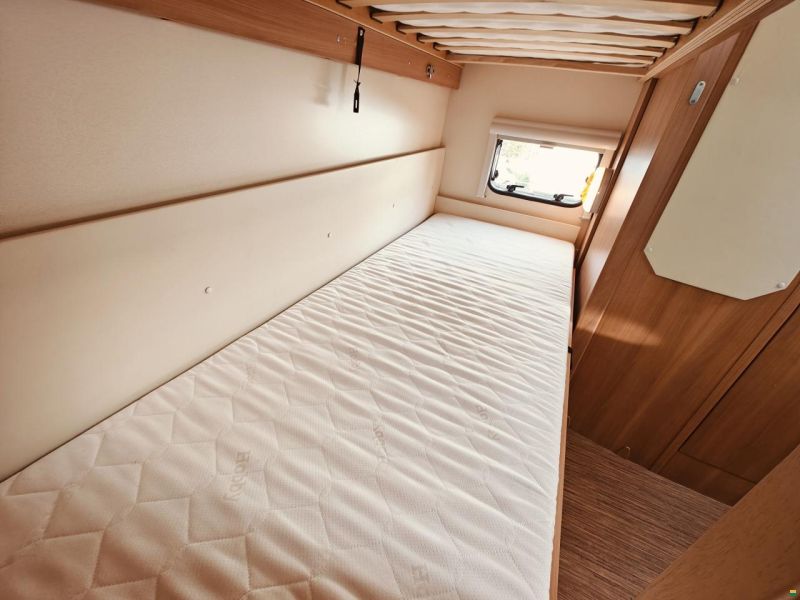 Hobby 490 KMF De Luxe - Etagenbetten