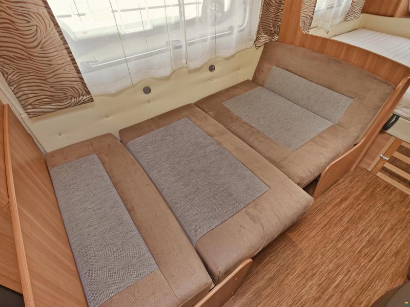 Hobby 490 KMF De Luxe - Etagenbetten