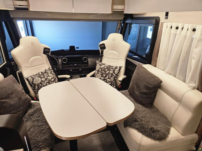 Le Voyageur LVXH7.9GJF