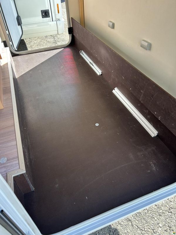 Weinsberg Carasuite K 250