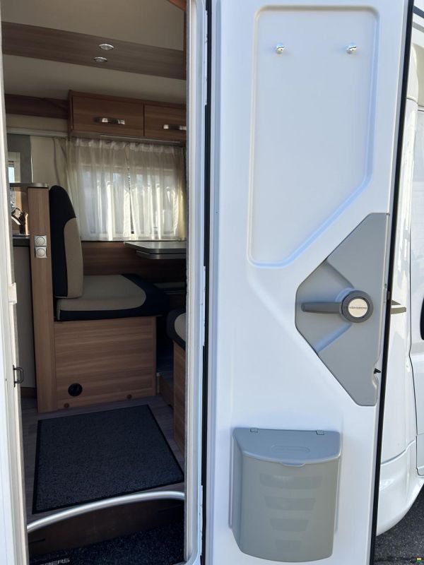 Weinsberg Carasuite K 250