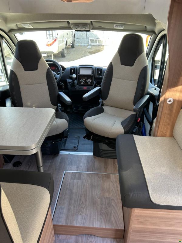 Weinsberg Carasuite K 250