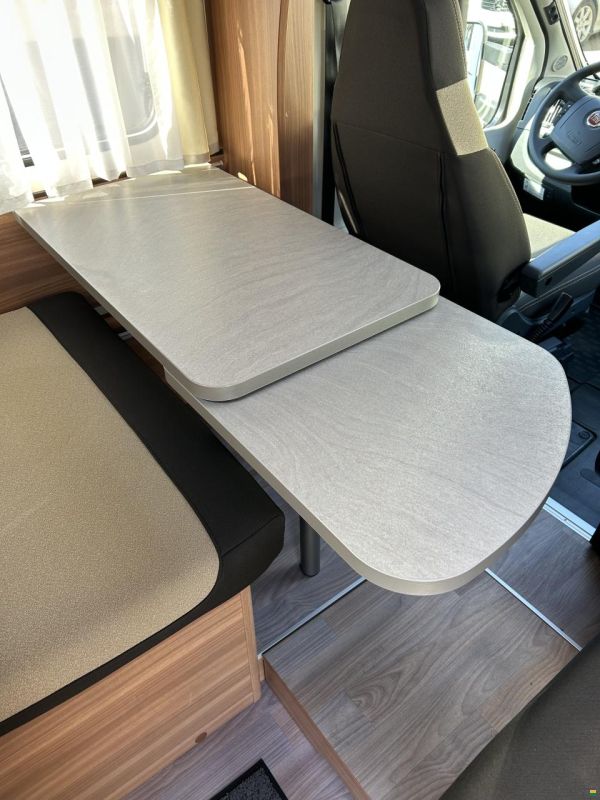 Weinsberg Carasuite K 250