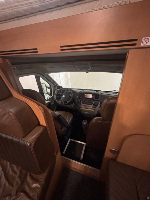 Eura Mobil Active 820 EB 3 Achser