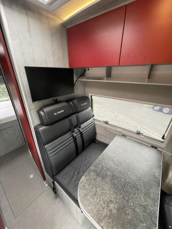 La Strada Avanti C Fiat 180 PS