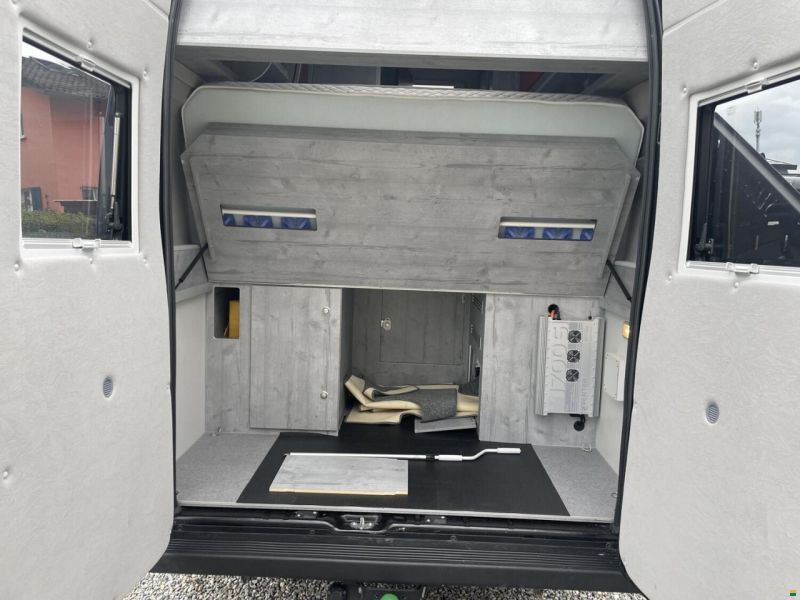 La Strada Avanti C Fiat 180 PS