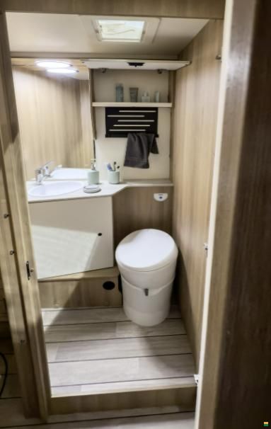 Forster-Reisemobile T 745 EF Vibe