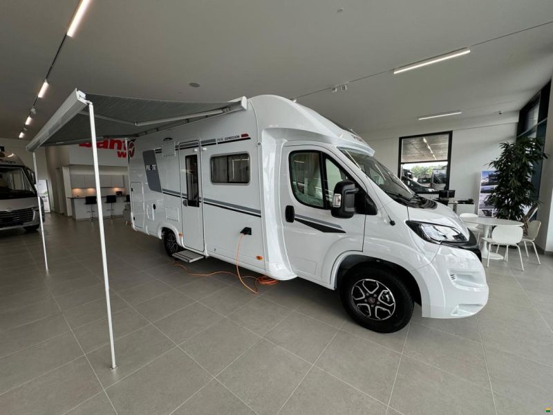 Pilote P696D Expression