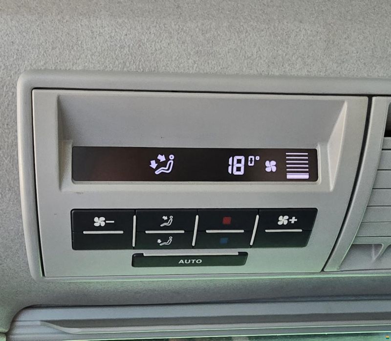 Volkswagen VW T5 CALIFORNIA BMT DSG COMF. TRAVEL 4M