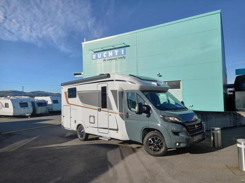 B&uuml;rstner Lyseo TD 690