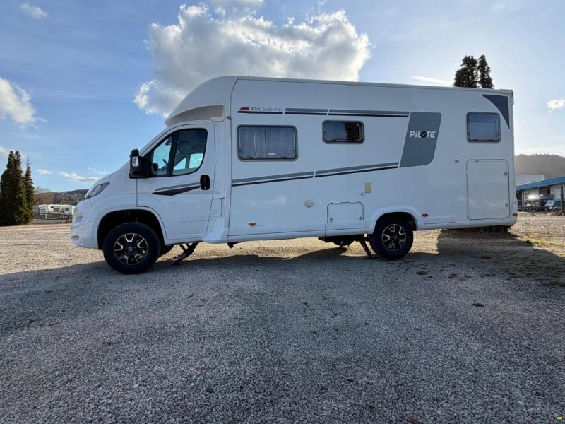 Fiat PILOTE P740 **LÄNGSBETT**9 GANG AUTOMAT