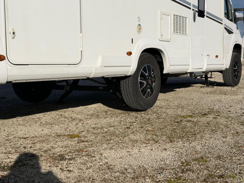 Fiat PILOTE P740 **LÄNGSBETT**9 GANG AUTOMAT